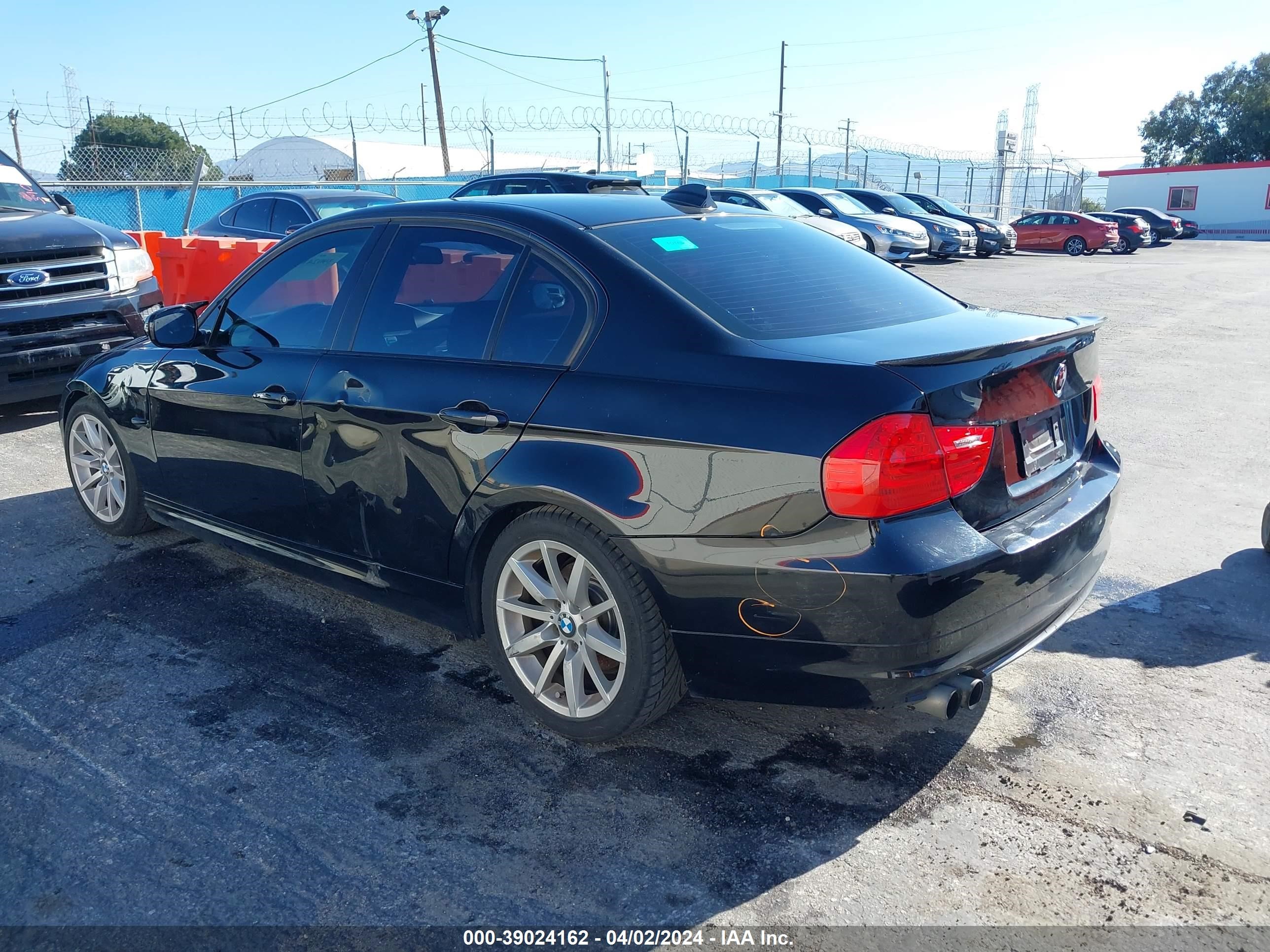 Photo 2 VIN: WBAPH53579A435789 - BMW 3ER 