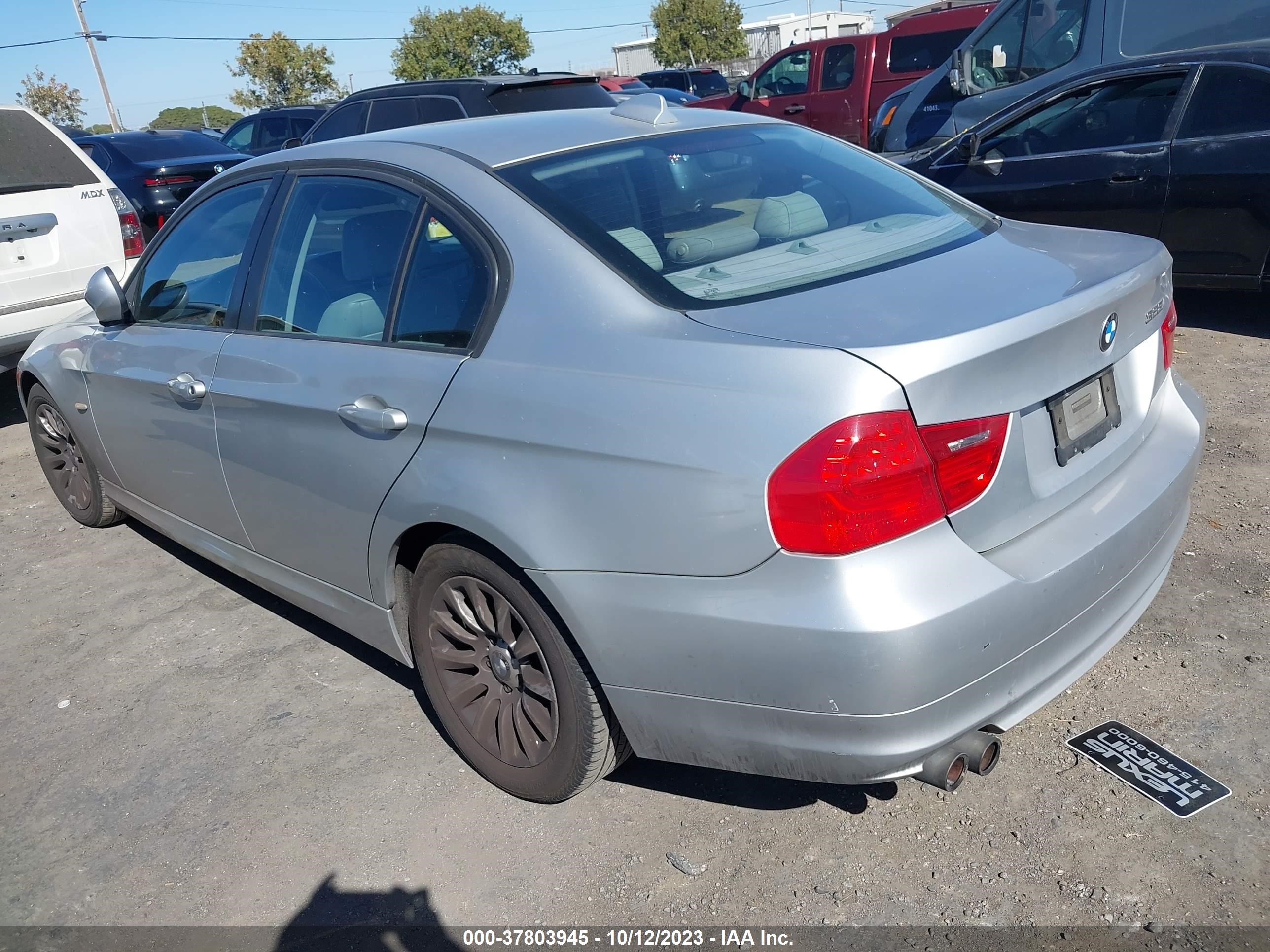 Photo 2 VIN: WBAPH57509NL79813 - BMW 3ER 