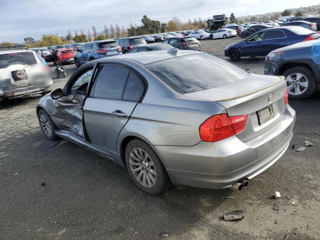 Photo 1 VIN: WBAPH57519NM33037 - BMW 3 SERIES 