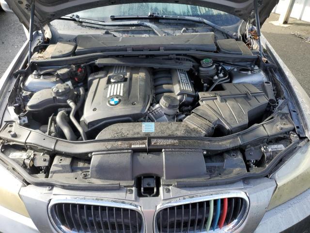 Photo 10 VIN: WBAPH57519NM33037 - BMW 3 SERIES 