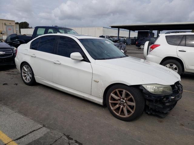 Photo 3 VIN: WBAPH57529NM32222 - BMW 3 SERIES 