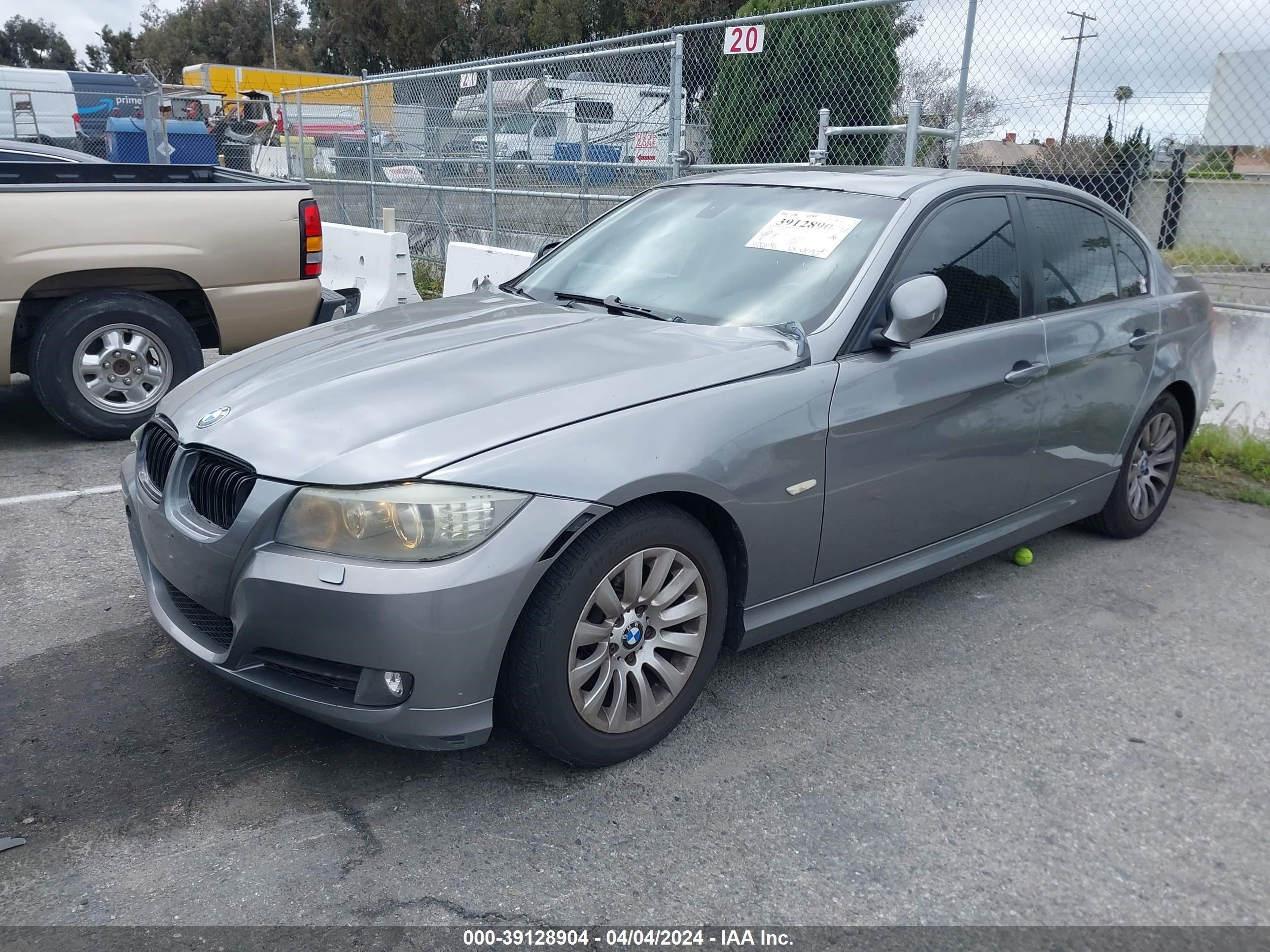 Photo 1 VIN: WBAPH57579NM32037 - BMW 3ER 