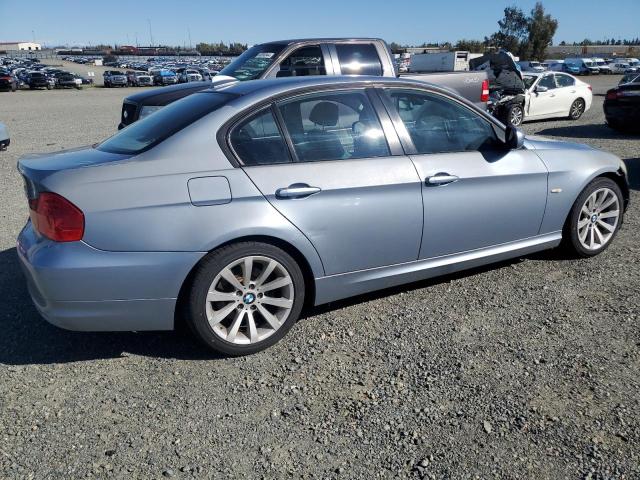 Photo 2 VIN: WBAPH5C50AA438859 - BMW 3 SERIES 