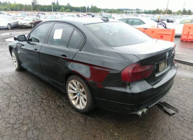 Photo 2 VIN: WBAPH5C50BA446042 - BMW 3 SERIES 