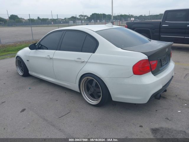 Photo 2 VIN: WBAPH5C50BA449037 - BMW 328 