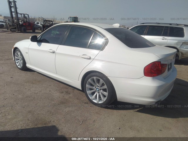 Photo 2 VIN: WBAPH5C51BA443778 - BMW 3 