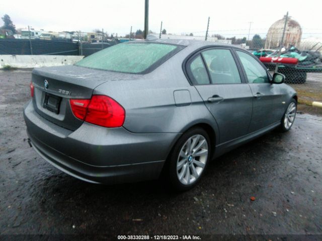 Photo 3 VIN: WBAPH5C51BA447412 - BMW 328I 