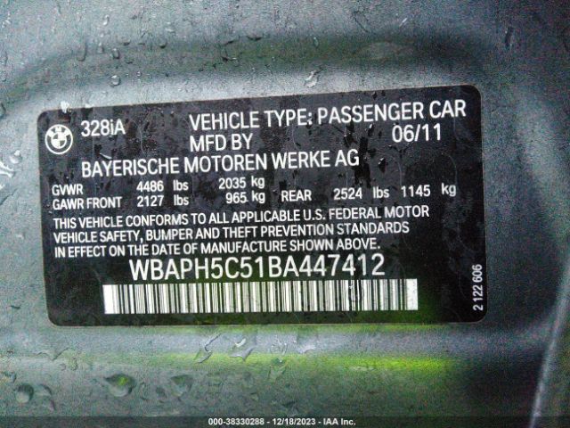 Photo 8 VIN: WBAPH5C51BA447412 - BMW 328I 