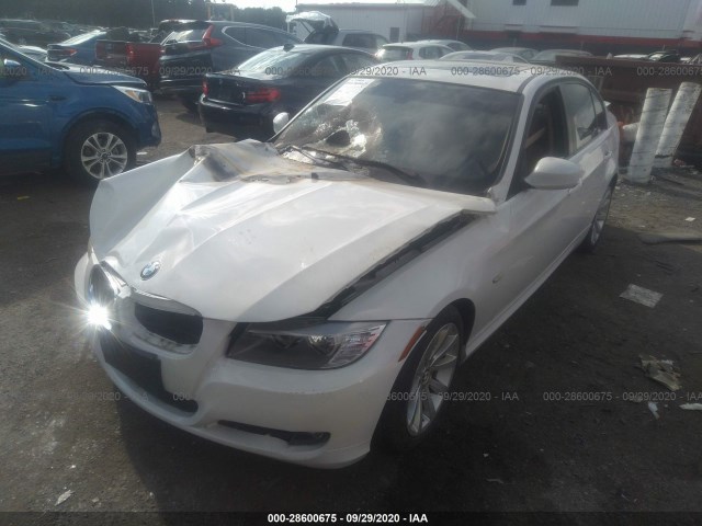 Photo 1 VIN: WBAPH5C52BA440808 - BMW 3 