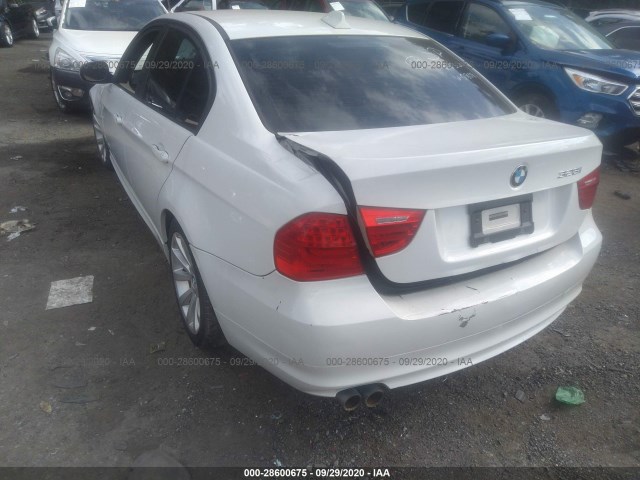 Photo 2 VIN: WBAPH5C52BA440808 - BMW 3 