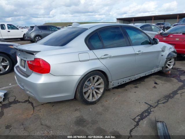 Photo 3 VIN: WBAPH5C52BA441022 - BMW 328I 