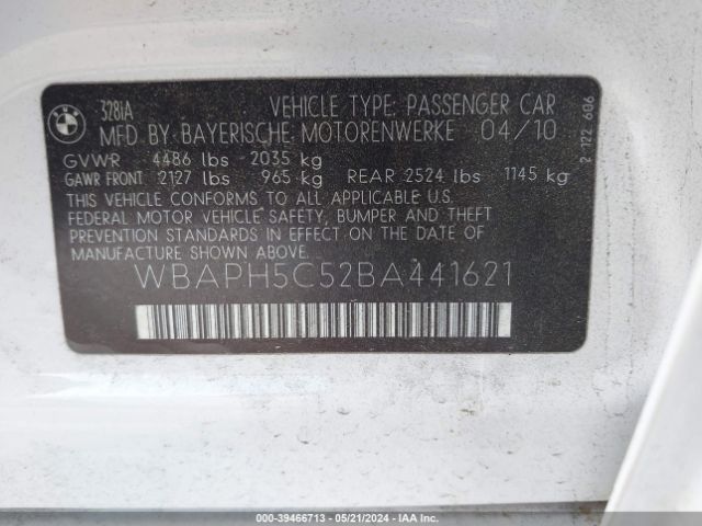 Photo 8 VIN: WBAPH5C52BA441621 - BMW 328I 