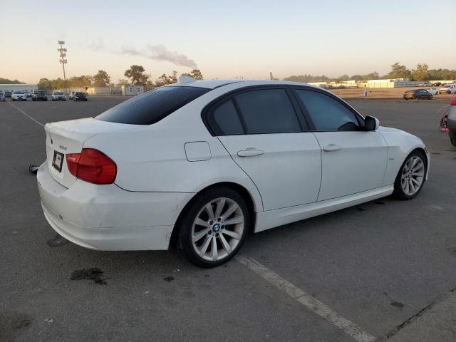 Photo 2 VIN: WBAPH5C52BA442610 - BMW 328 I SULE 