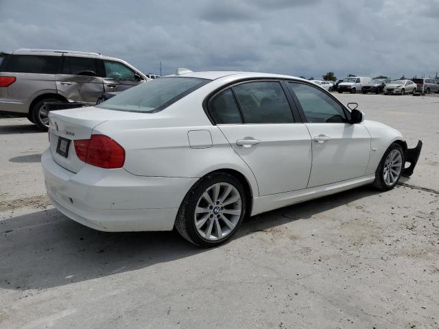 Photo 2 VIN: WBAPH5C53BF094061 - BMW 3 SERIES 