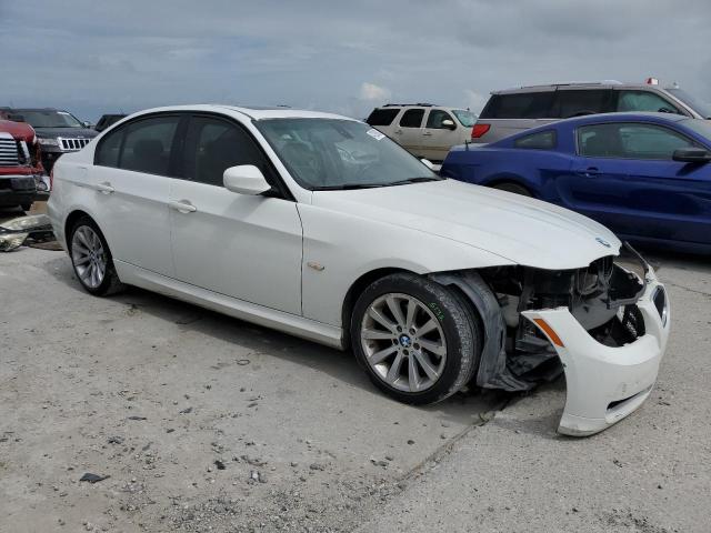 Photo 3 VIN: WBAPH5C53BF094061 - BMW 3 SERIES 