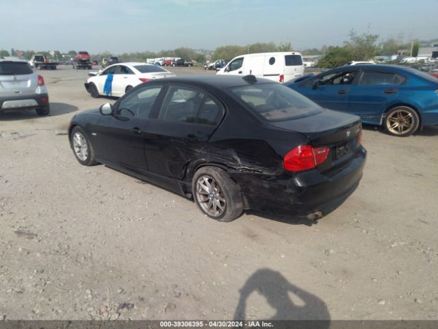 Photo 2 VIN: WBAPH5C54AA439898 - BMW 328I 