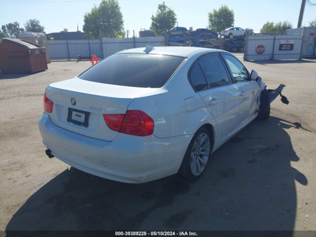 Photo 3 VIN: WBAPH5C54BA443578 - BMW 328I 