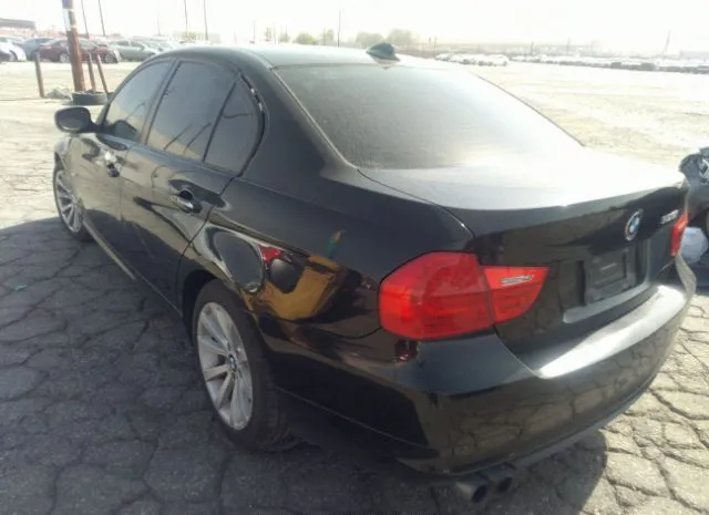 Photo 2 VIN: WBAPH5C54BA443645 - BMW 3 SERIES 