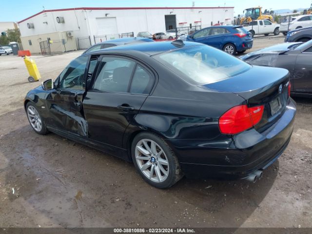 Photo 2 VIN: WBAPH5C54BA444780 - BMW 3 SERIES 