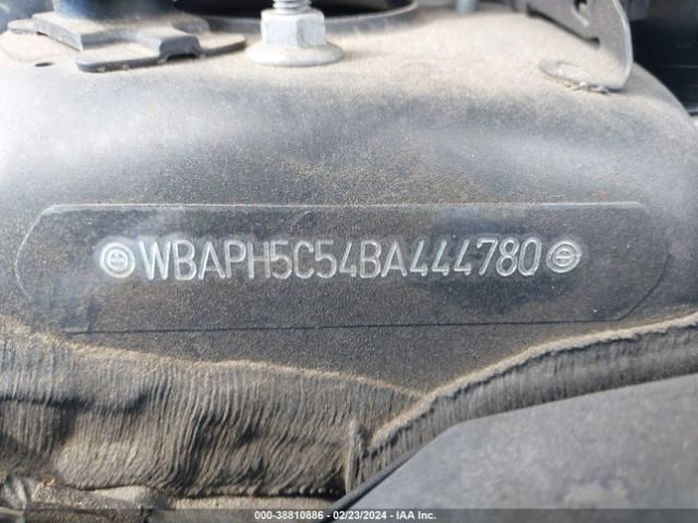 Photo 8 VIN: WBAPH5C54BA444780 - BMW 3 SERIES 