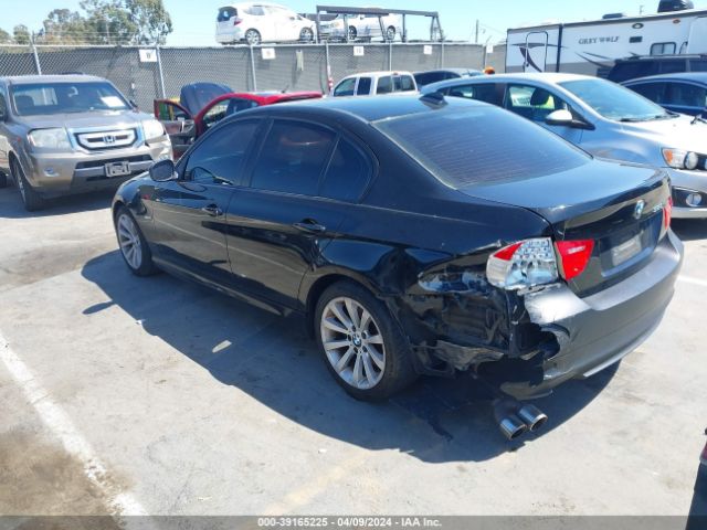 Photo 2 VIN: WBAPH5C54BA445766 - BMW 328I 