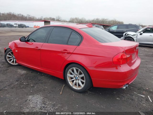 Photo 2 VIN: WBAPH5C54BA449008 - BMW 328I 