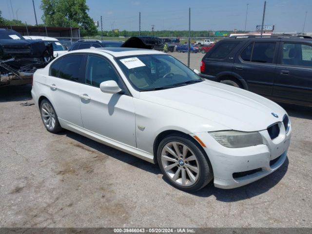 Photo 0 VIN: WBAPH5C54BF093212 - BMW 328I 