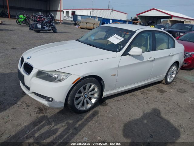 Photo 1 VIN: WBAPH5C55BA447316 - BMW 328I 