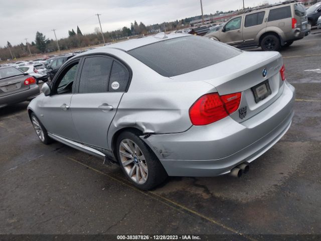 Photo 2 VIN: WBAPH5C56BA444652 - BMW 328I 