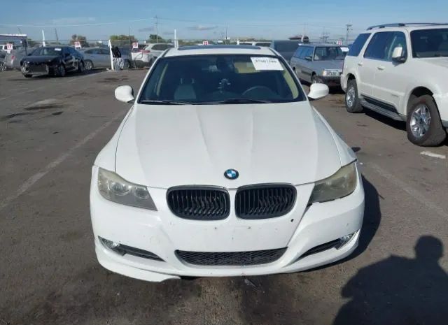 Photo 5 VIN: WBAPH5C56BA448619 - BMW 3 SERIES 