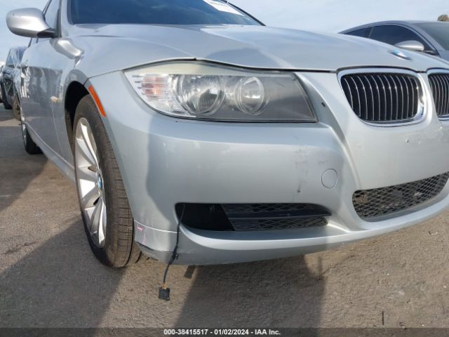 Photo 5 VIN: WBAPH5C58BA445317 - BMW 328I 