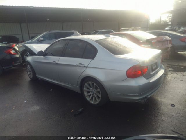 Photo 2 VIN: WBAPH5C58BA445706 - BMW 3 