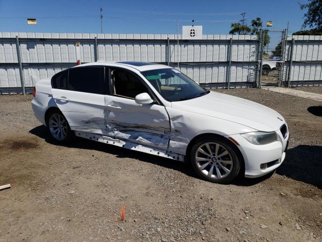 Photo 3 VIN: WBAPH5C58BA447696 - BMW 3 SERIES 