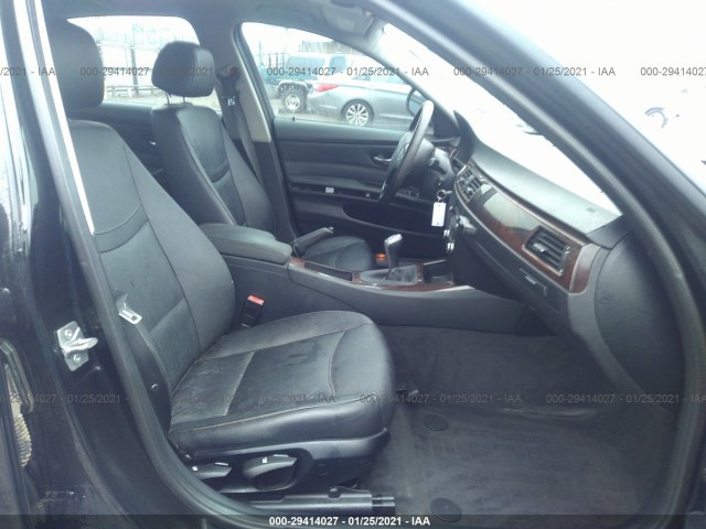 Photo 4 VIN: WBAPH5C58BA998906 - BMW 3 