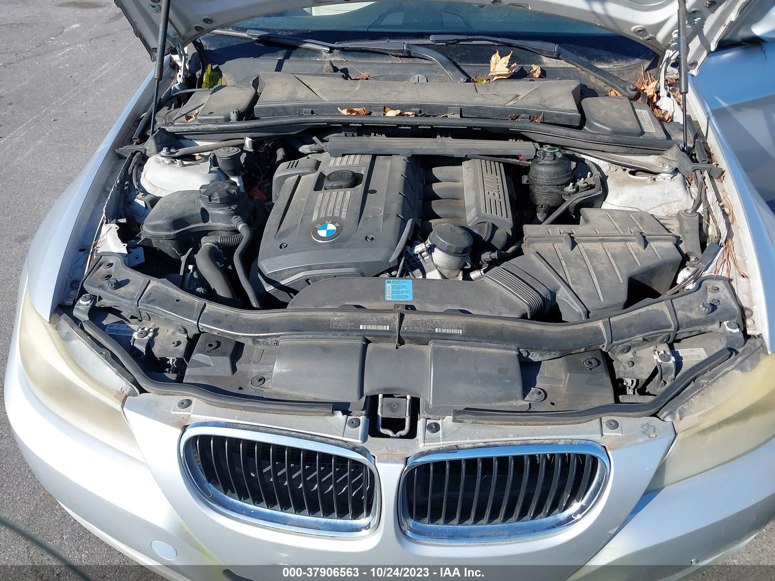 Photo 9 VIN: WBAPH5C59BA442992 - BMW 3ER 