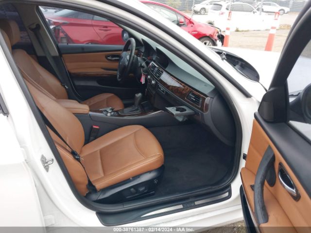 Photo 4 VIN: WBAPH5C59BA446282 - BMW 328I 