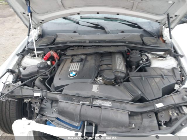 Photo 9 VIN: WBAPH5C59BA446282 - BMW 328I 