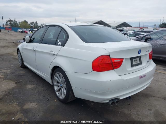 Photo 2 VIN: WBAPH5C59BA446850 - BMW 328I 