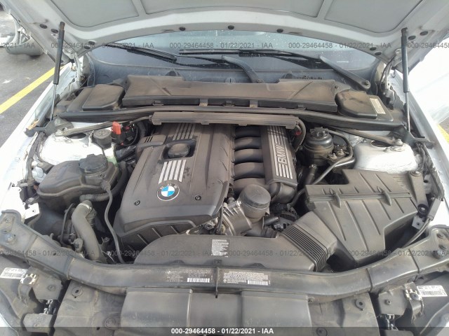 Photo 9 VIN: WBAPH5C59BA446976 - BMW 3 