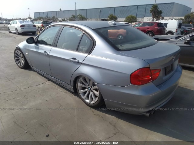 Photo 2 VIN: WBAPH5C59BA447206 - BMW 3 SERIES 