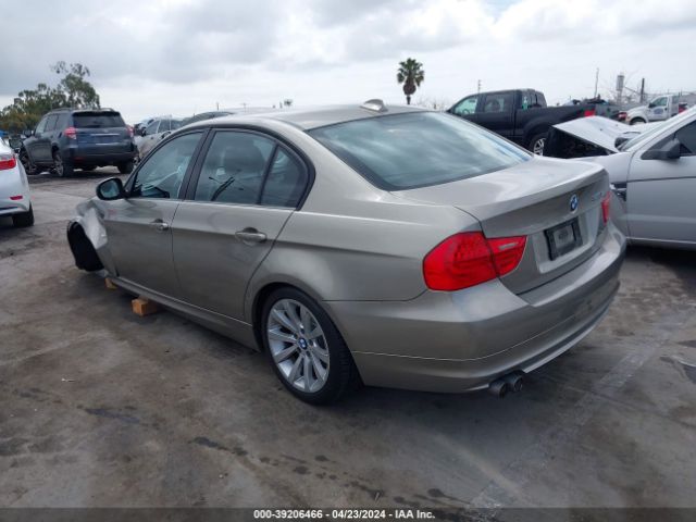 Photo 2 VIN: WBAPH5C59BF093187 - BMW 328 