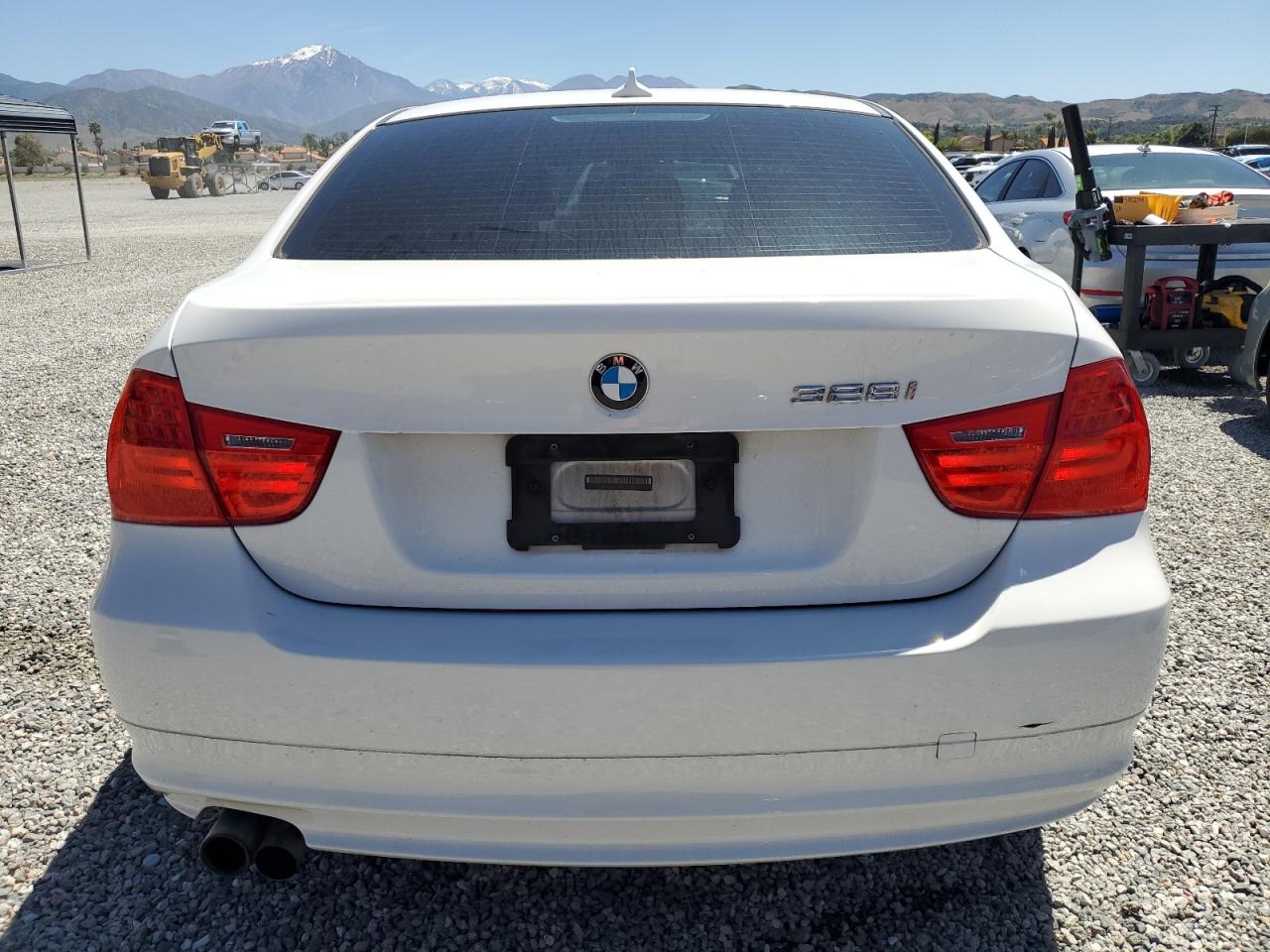 Photo 5 VIN: WBAPH5C5XBA444590 - BMW 3ER 