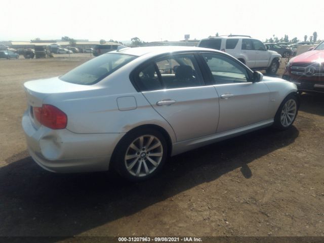 Photo 3 VIN: WBAPH5C5XBF093635 - BMW 3 