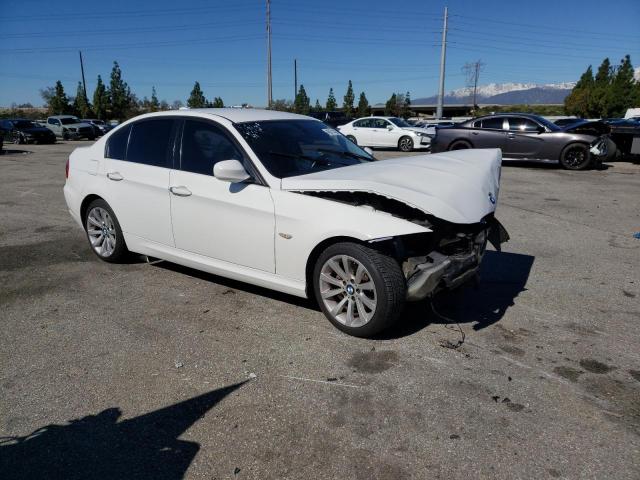 Photo 3 VIN: WBAPH5G51BNN58965 - BMW 328 I SULE 