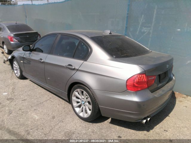 Photo 2 VIN: WBAPH5G52BNM72290 - BMW 3 