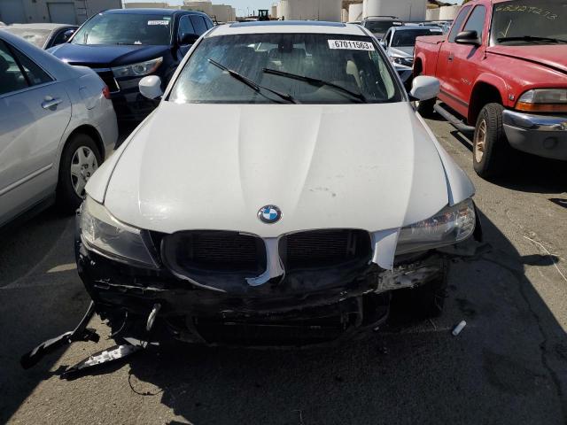 Photo 4 VIN: WBAPH5G52BNM79448 - BMW I SERIES 