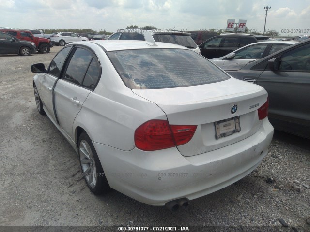 Photo 2 VIN: WBAPH5G52BNN59381 - BMW 3 