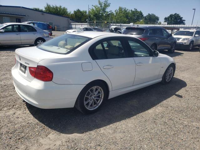 Photo 2 VIN: WBAPH5G53ANM69767 - BMW 3 SERIES 