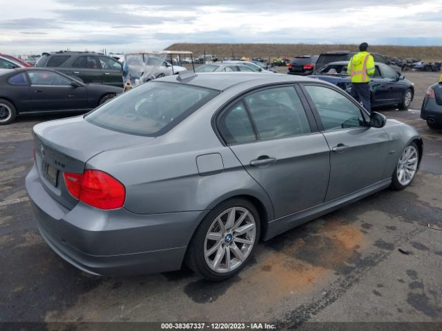 Photo 3 VIN: WBAPH5G53ANM70837 - BMW 328I 