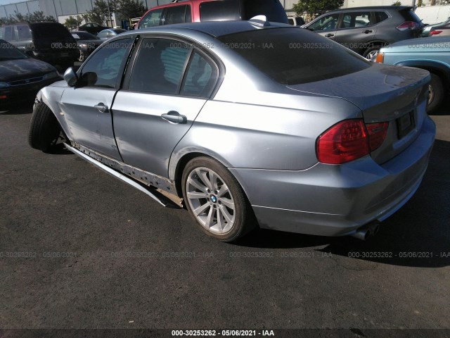 Photo 2 VIN: WBAPH5G53BNM77191 - BMW 3 